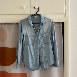 Cloth and Stone light jean button up, size xs
